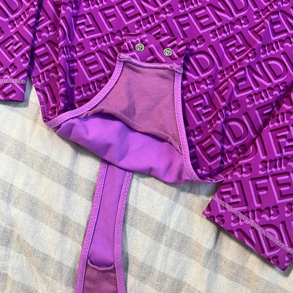 Skims Fendi body - Picture 3 of 5